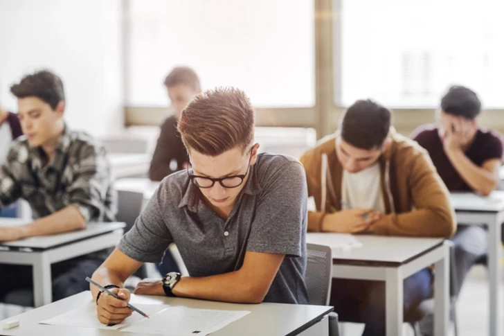 8DQFo5MXgzgKohEjXKM2lDkHn2M0eVFcm9JfiXRr